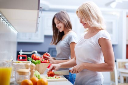 The Secret Ingredient Top Chefs Swear By women preparing lunch1